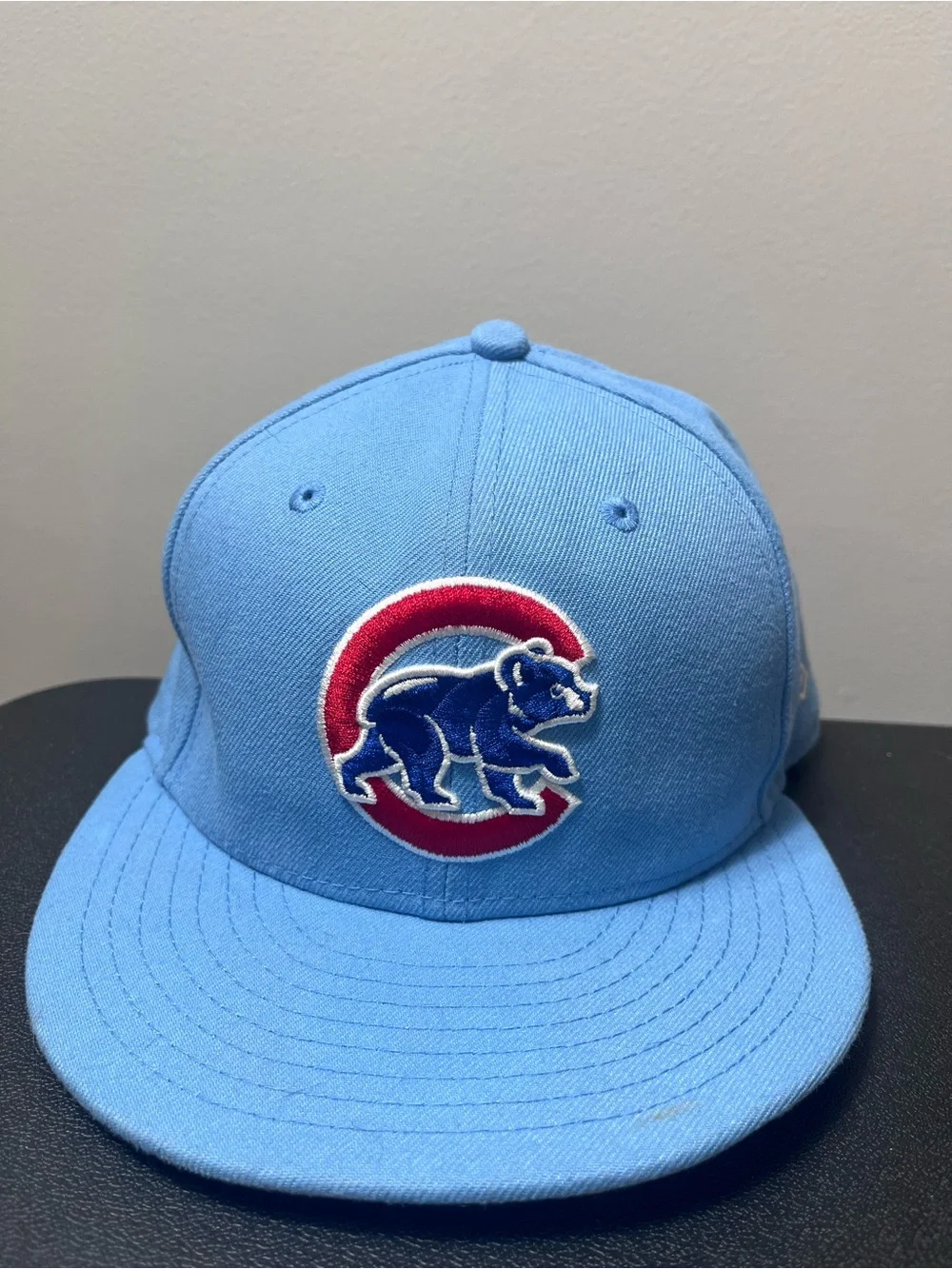 Chicago Cubs Light Blue Men’s Baseball Cap with Embroidered Bear Patch